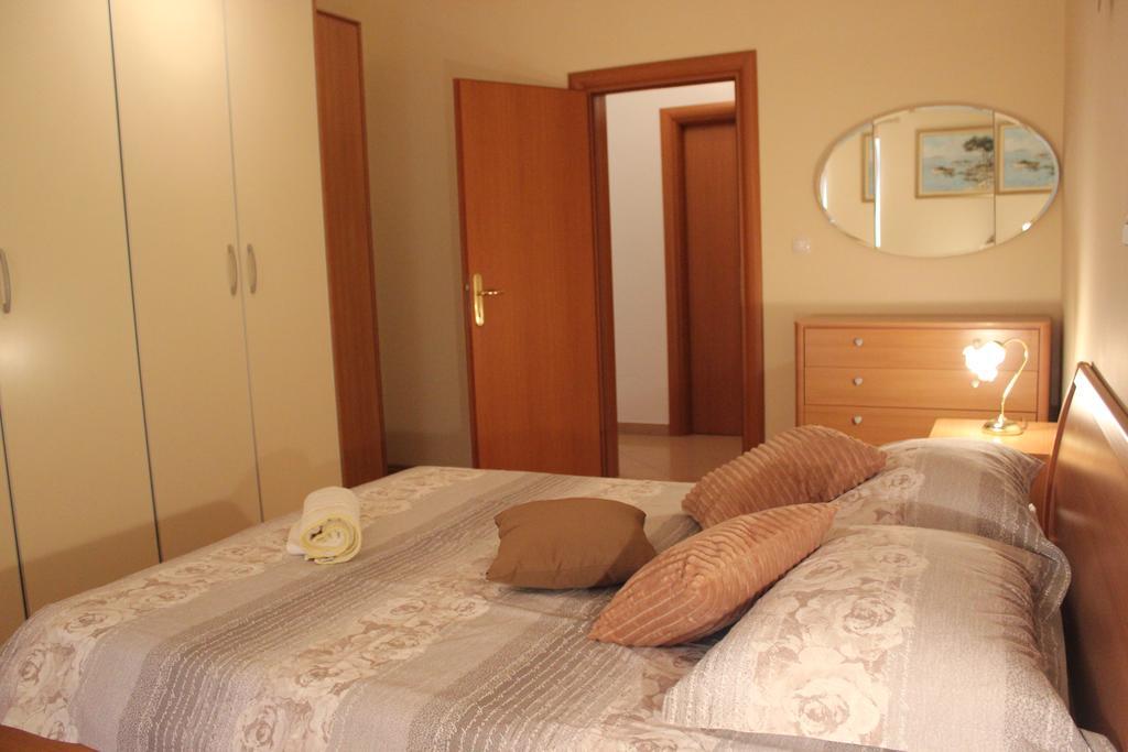 Apartments Lucija Seget Vranjica Exterior foto