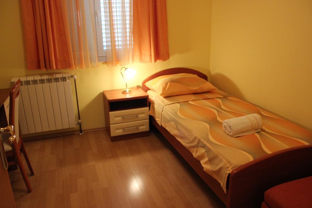 Apartments Lucija Seget Vranjica Exterior foto