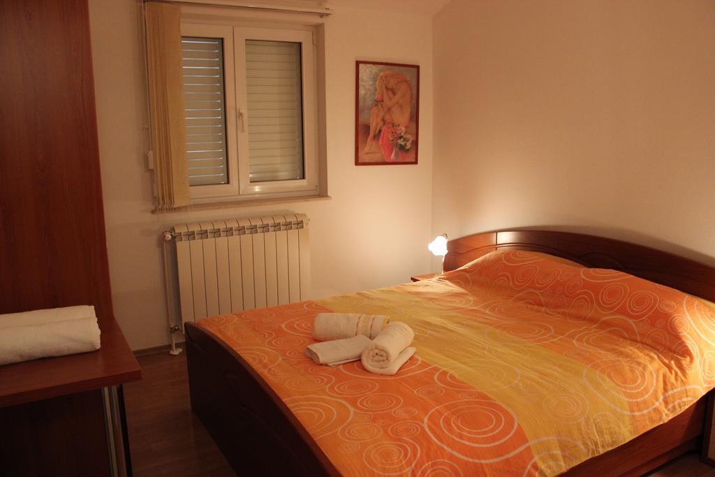 Apartments Lucija Seget Vranjica Exterior foto