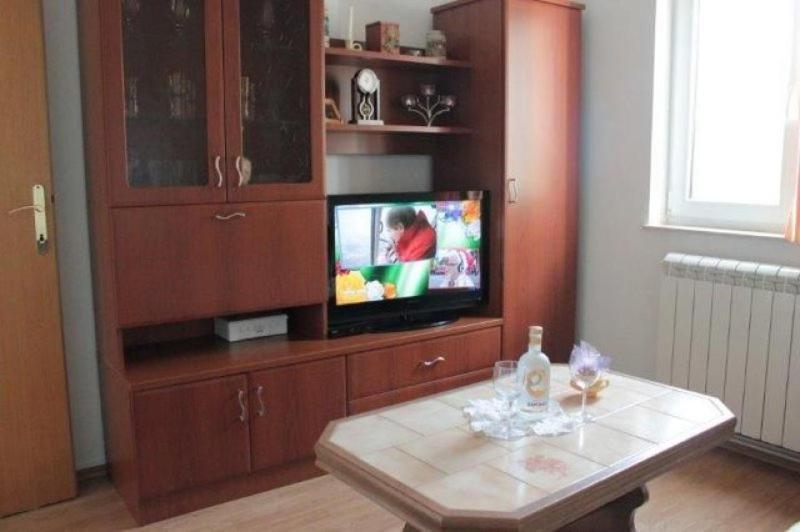 Apartments Lucija Seget Vranjica Exterior foto